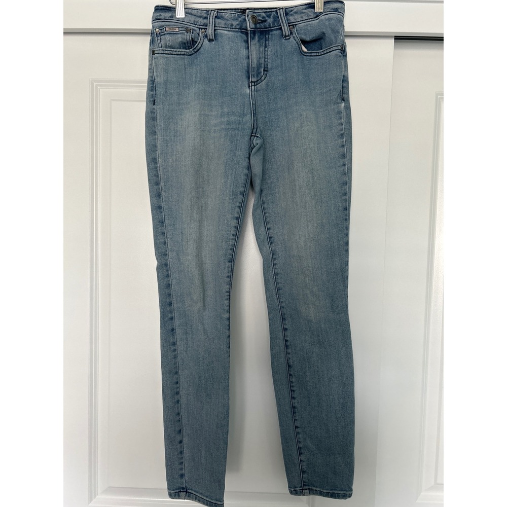 Prana Women Light Wash Slim Leg Denim Jeans Size 6/28 Short Inseam Distressed